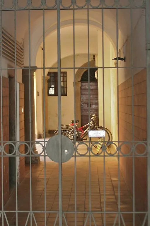 Гостевой дом Отель Belle Arti Бергамо
